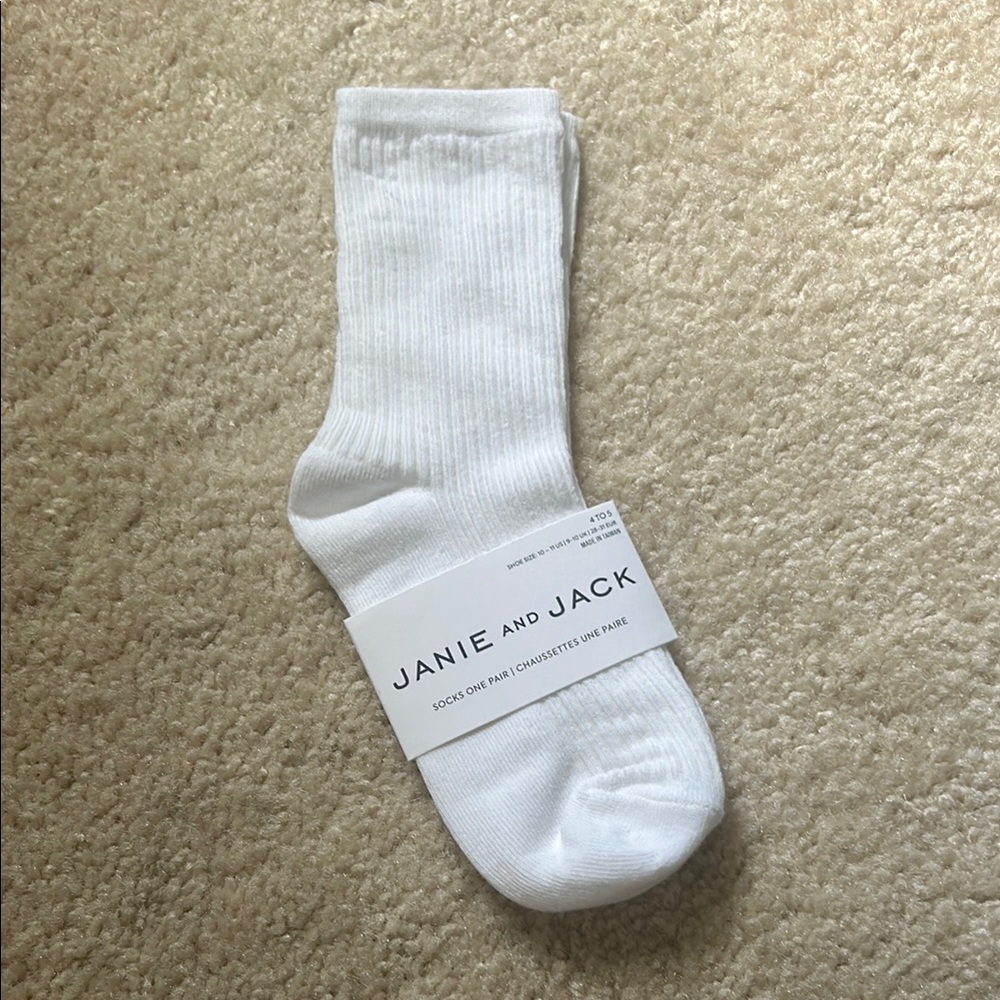 Janie and Jack White Casual Socks with Ribbed Texture
